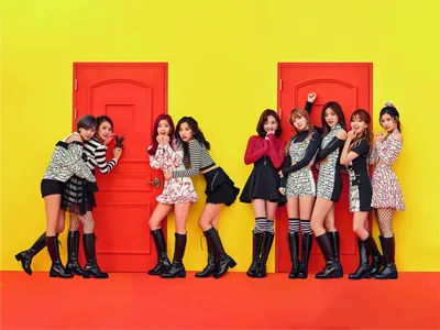 Постер «Twice K-pop группа»